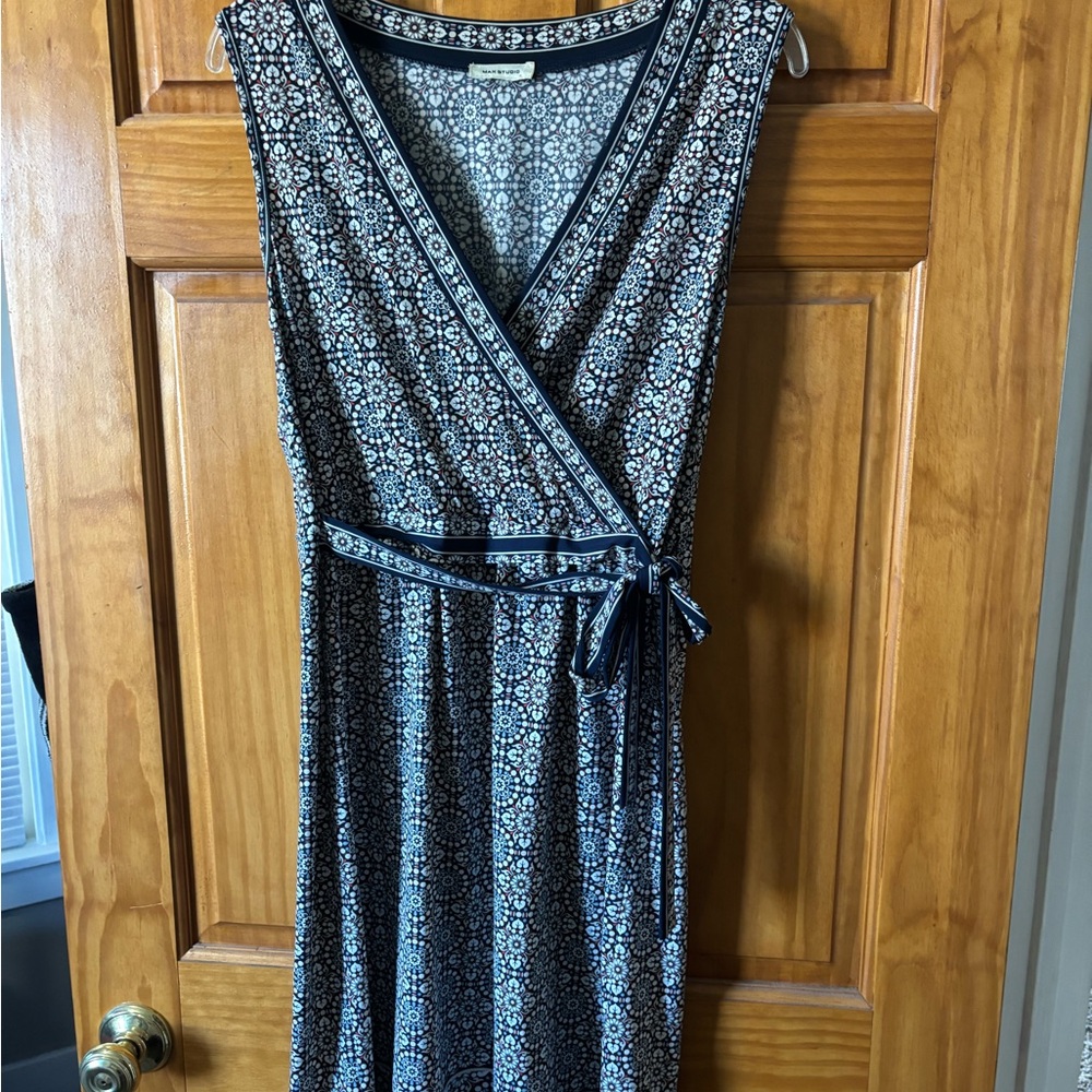 Elegant Black and White Patterned Wrap Dress